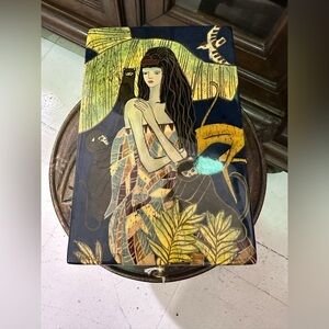 Vintage Egyptian Lady Lacquered Enamel Jewelry Box Hinged Art Deco Nuevo Gold